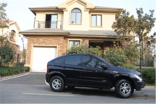 湘联电动车库卷帘门